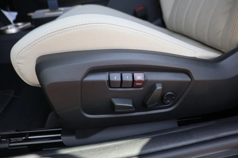 Mini Cabrio 1.5 Cooper C Favoured Trim uit 2026, foto 17