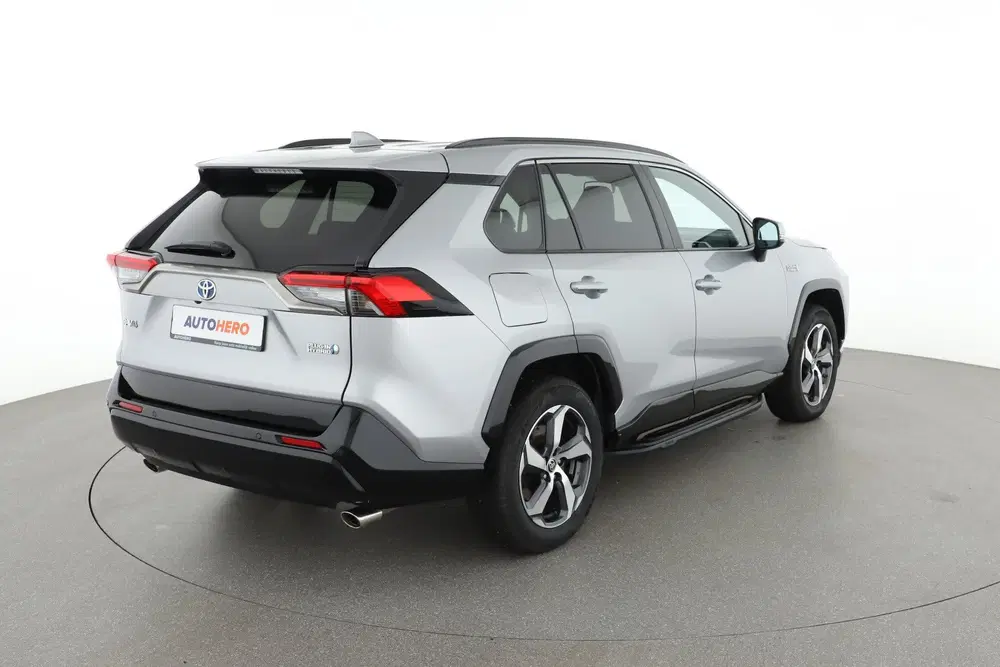 Toyota RAV 4 2.5 Plug-in Hybrid AWD Dynamic uit 2022, foto 6