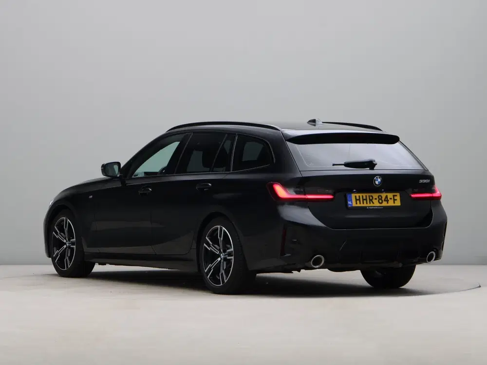 BMW 3-serie 330i Touring M sport (bj 2024 uit 2024, foto 10