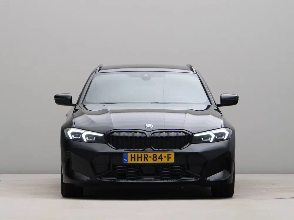 BMW 3-serie 330i Touring M sport (bj 2024 uit 2024, foto 5