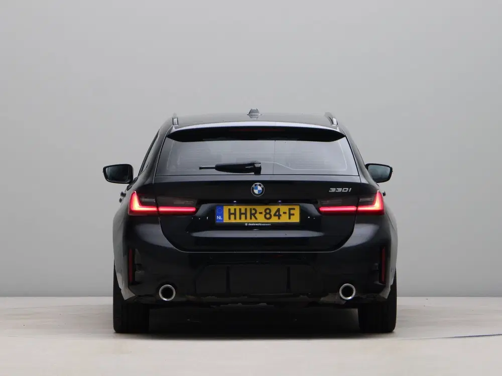 BMW 3-serie 330i Touring M sport (bj 2024 uit 2024, foto 9