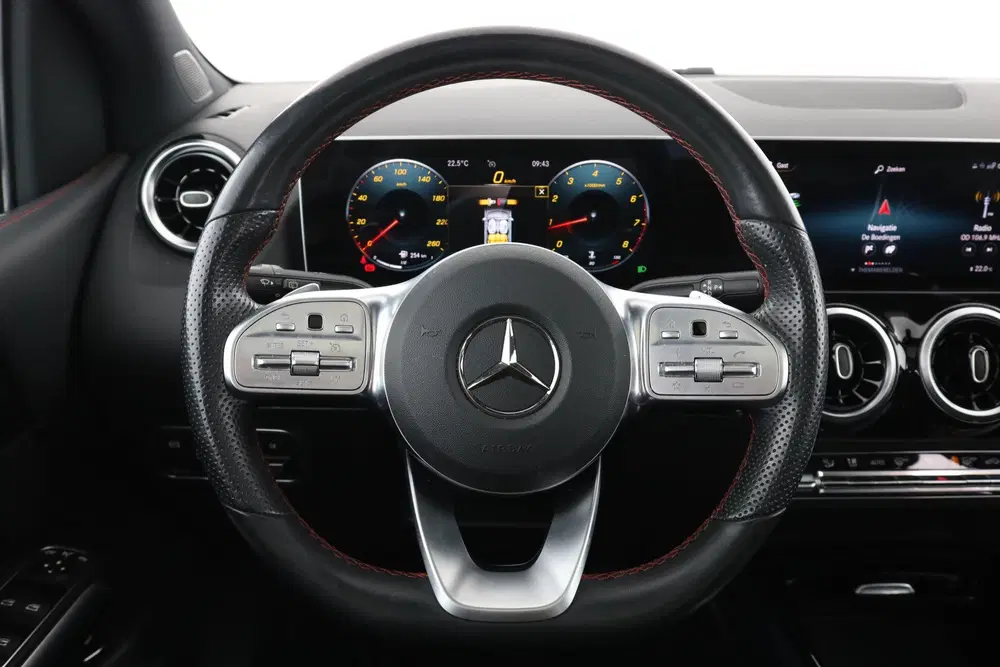Mercedes-Benz B-Klasse 180 Business Solution AMG uit 2019, foto 11