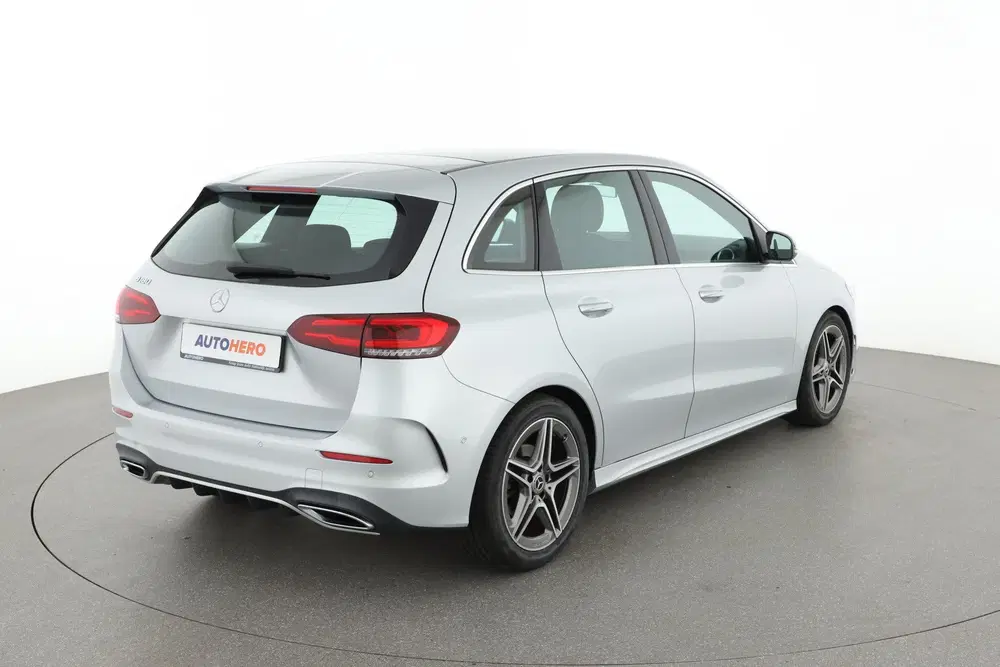 Mercedes-Benz B-Klasse 180 Business Solution AMG uit 2019, foto 6