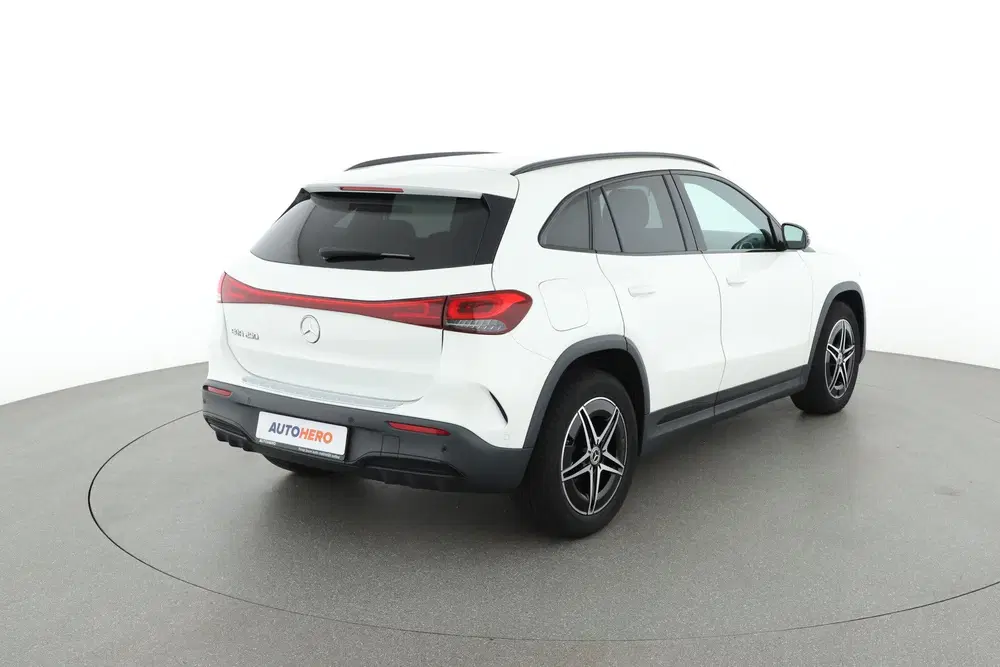 Mercedes-Benz EQA 250 Business Solution AMG 67 kWh uit 2022, foto 6