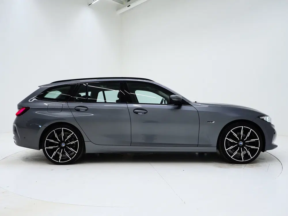 BMW 3-serie 3 Serie Touring 320e xDrive LCI Shadowline uit 2023, foto 11