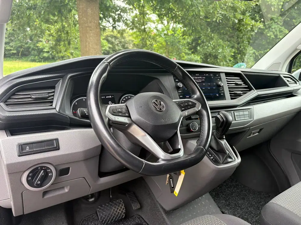 Volkswagen Transporter 2.0 TDI L2H 150PK uit 2019, foto 15