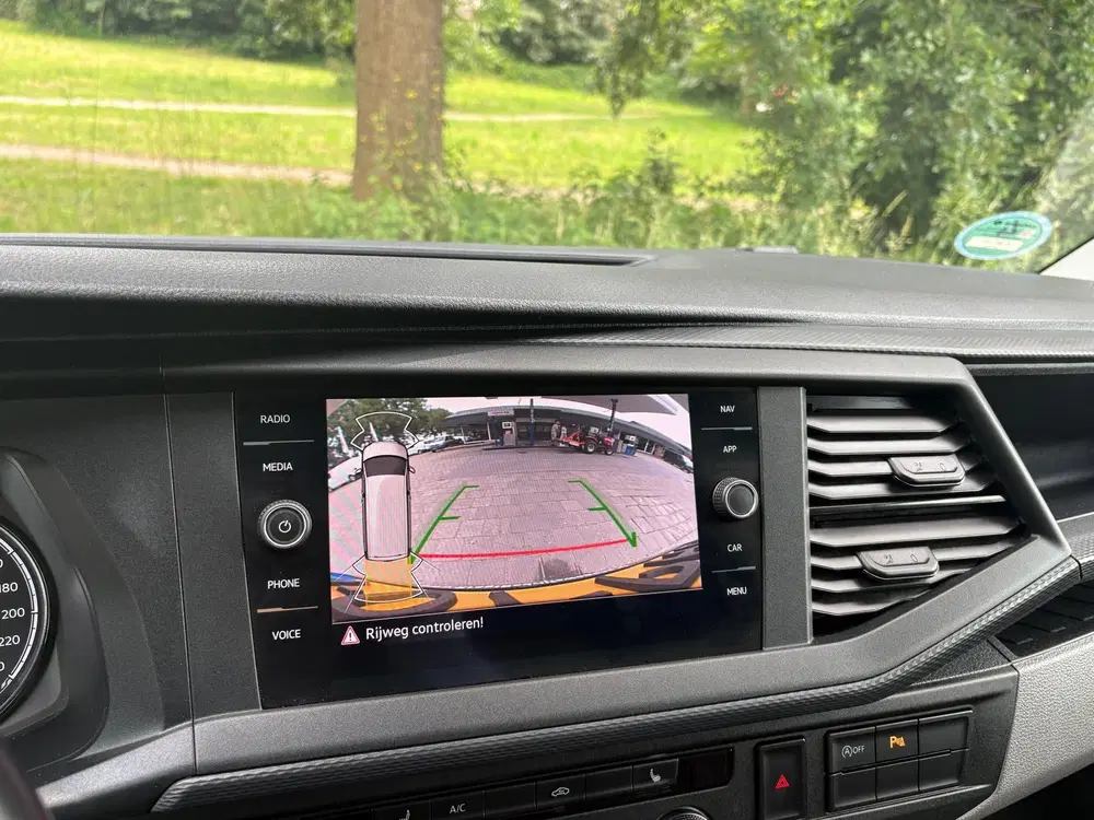 Volkswagen Transporter 2.0 TDI L2H 150PK uit 2019, foto 17