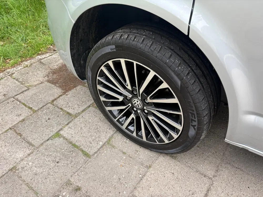 Volkswagen Transporter 2.0 TDI L2H 150PK uit 2019, foto 3