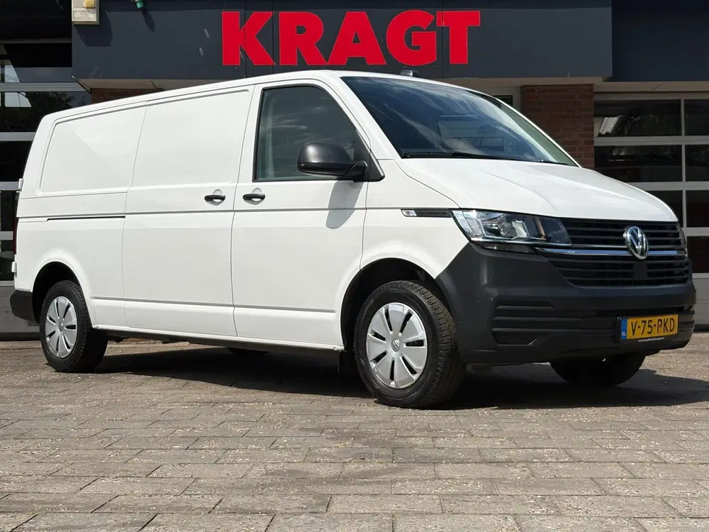 Volkswagen Transporter 2.0 TDI L2H1 150PK uit 2024, foto 2