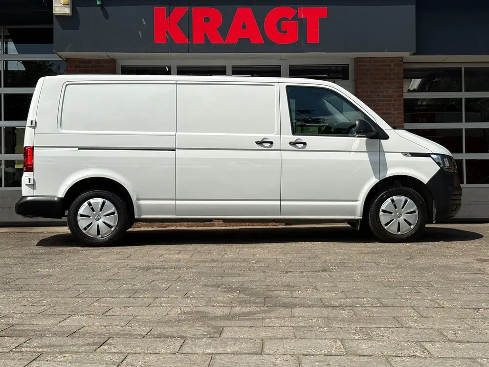 Volkswagen Transporter 2.0 TDI L2H1 150PK uit 2024, foto 5