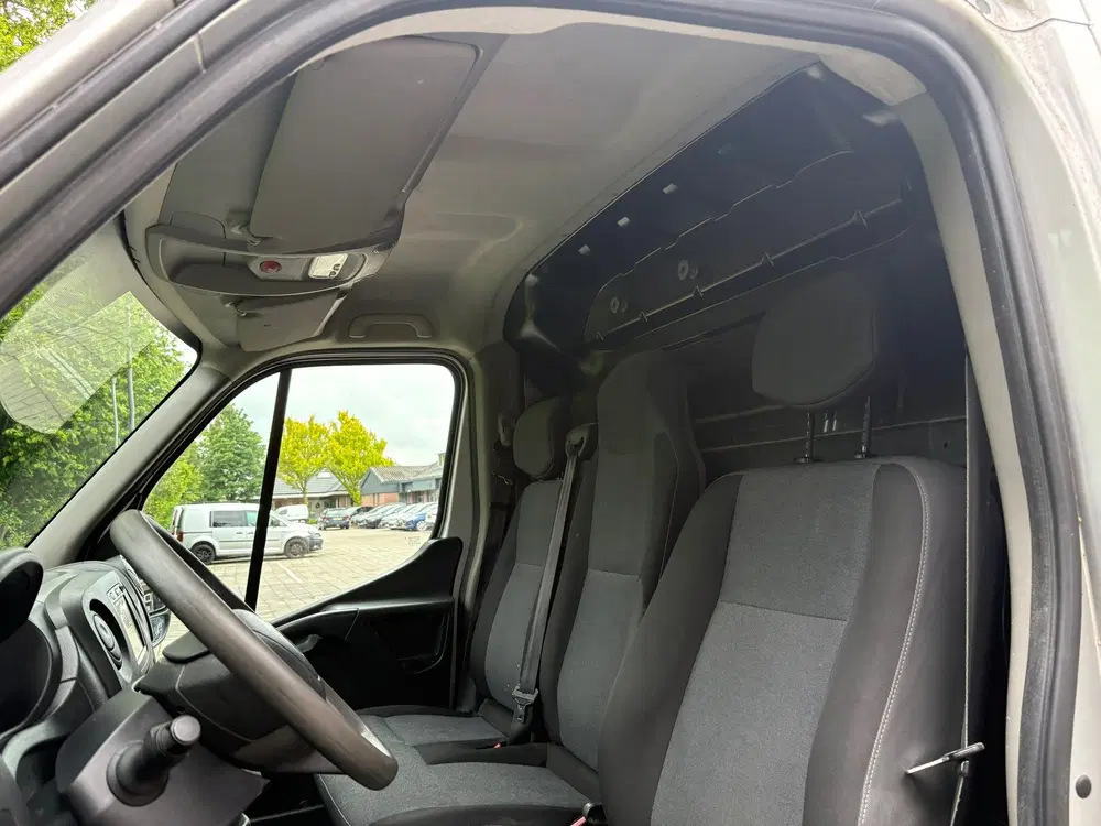 Renault Master T35 2.3 dCi L2H2 Energy 145PK uit 2019, foto 12