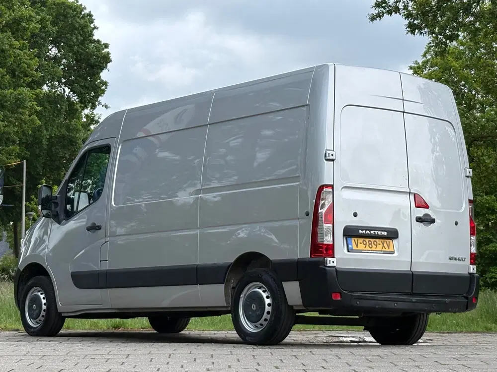 Renault Master T35 2.3 dCi L2H2 Energy 145PK uit 2019, foto 3