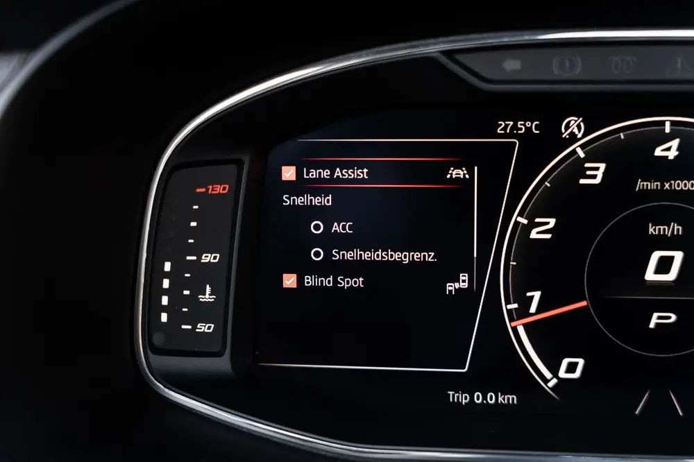 Cupra Ateca 2.0 TSI 4DRIVE LIMITED AKRA CARBON PANO BR uit 2020, foto 20