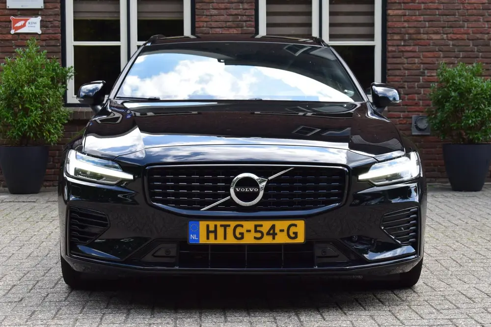 Volvo V60 2.0 T6 Aut. Recharge AWD R-Design Trekhaak uit 2021, foto 8