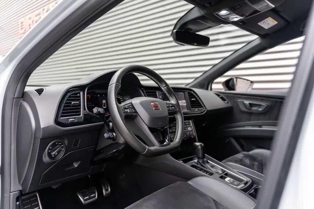 SEAT Leon 2.0 TSI CUPRA BEATS CAMERA KEYLESS DYNAMIC uit 2020, foto 15