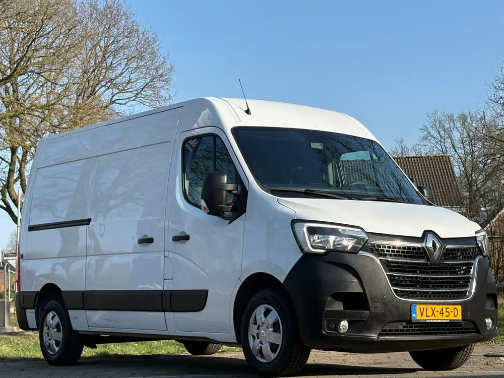 Renault Master 135PK2.3 dCi 135 L2H2 Work Edition uit 2021, foto 2