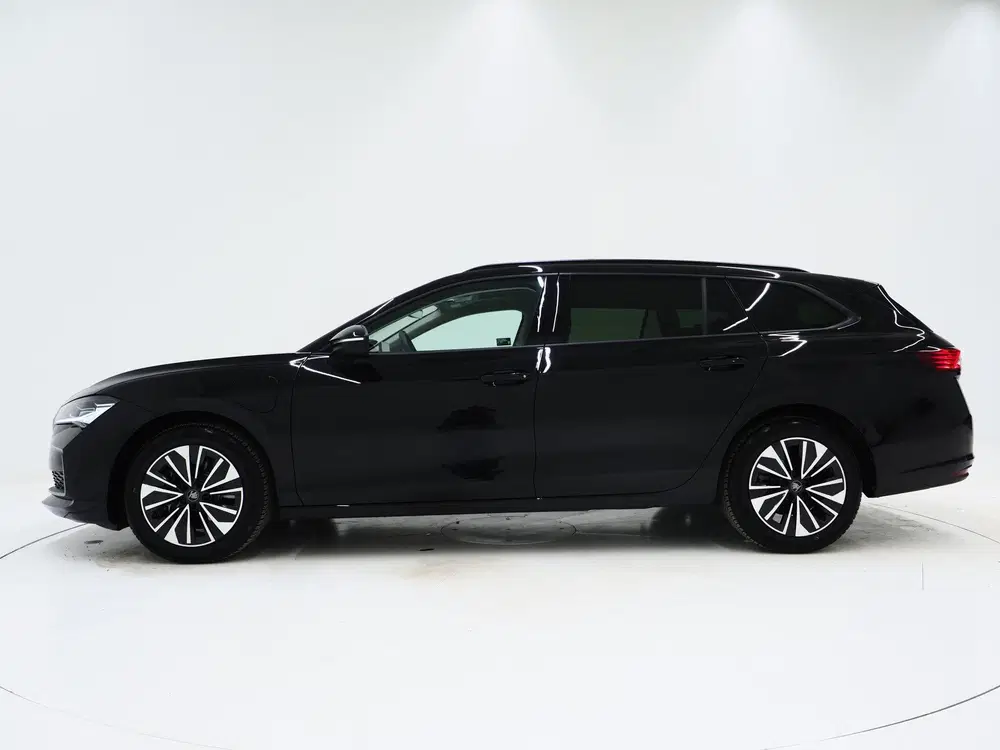 Skoda Superb 1.5 TSI PHEV 204PK uit 2025, foto 2
