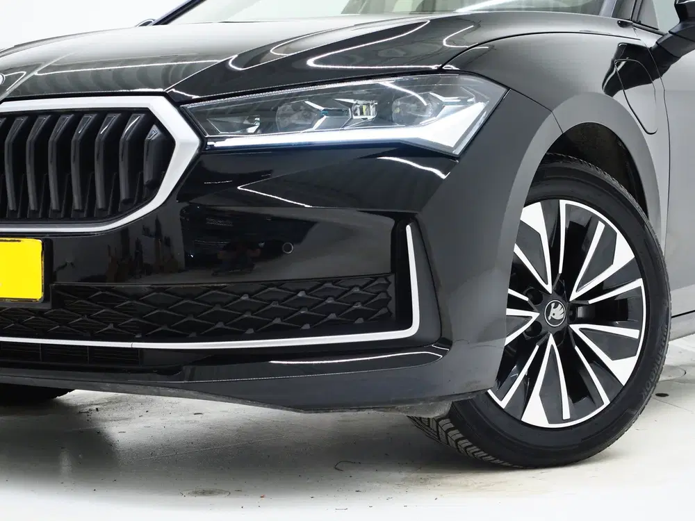 Skoda Superb 1.5 TSI PHEV 204PK uit 2025, foto 6