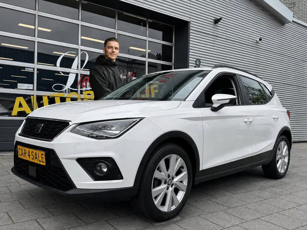 SEAT Arona 1.0 TSI FR -URBAN uit 2020