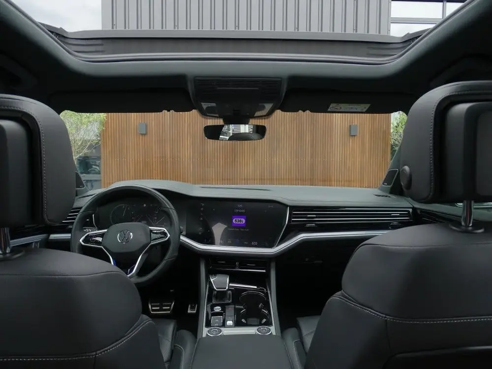 Volkswagen Touareg 3.0 e-Hybrid 462PK 4-Motion R / Massage / uit 2020, foto 10