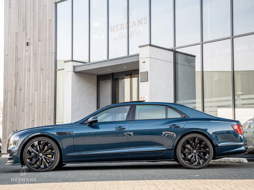 Bentley Flying Spur 4.0 V8 1st Edition / Mulliner / Blacklin uit 2021, foto 13