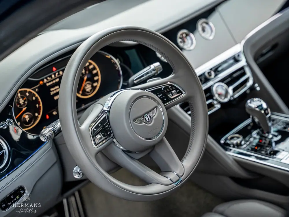 Bentley Flying Spur 4.0 V8 1st Edition / Mulliner / Blacklin uit 2021, foto 17