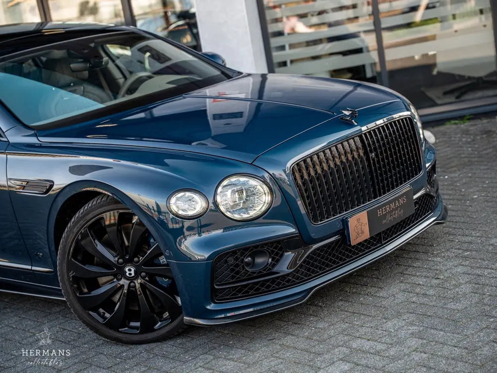 Bentley Flying Spur 4.0 V8 1st Edition / Mulliner / Blacklin uit 2021, foto 2