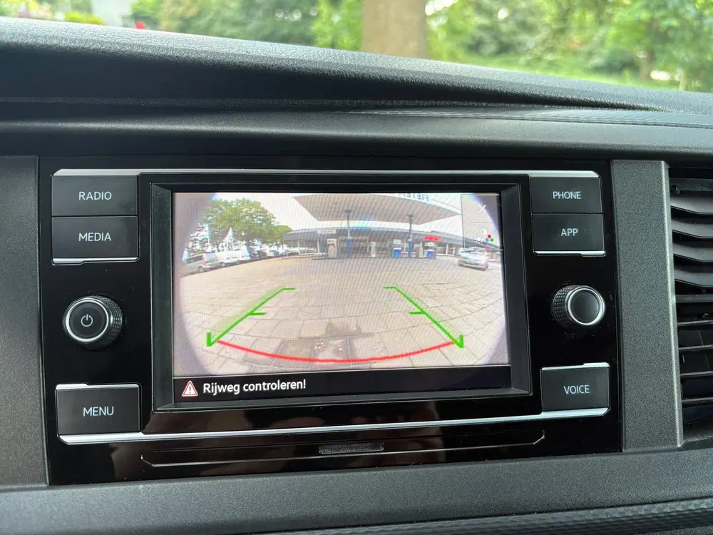 Volkswagen Transporter 2.0 TDI L2H1 150PK uit 2024, foto 16