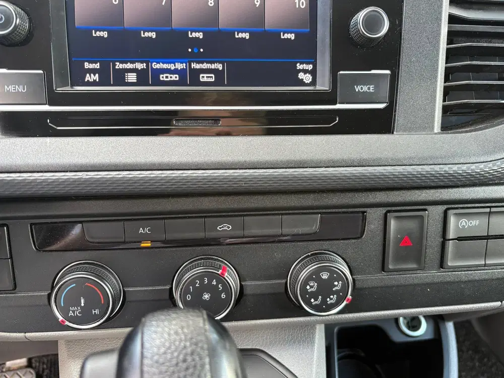 Volkswagen Transporter 2.0 TDI L2H1 150PK uit 2024, foto 20