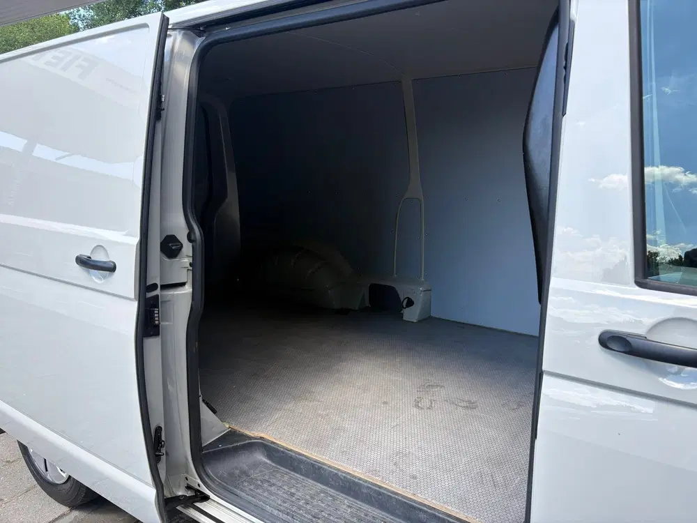 Volkswagen Transporter 2.0 TDI L2H1 150PK uit 2024, foto 10