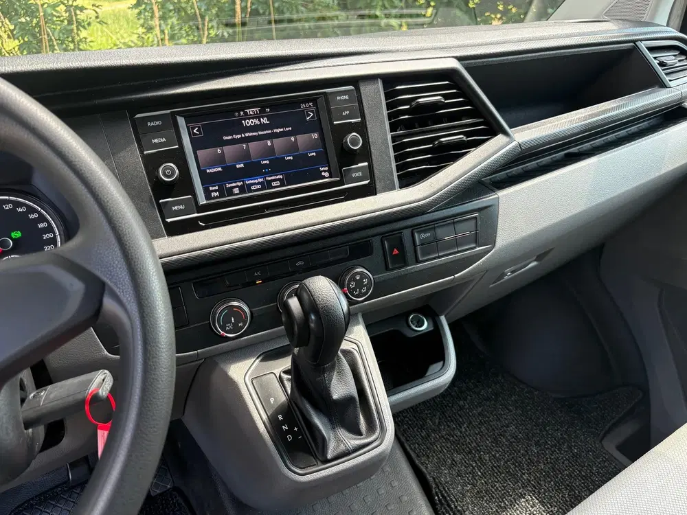 Volkswagen Transporter 2.0 TDI L2H1 150PK uit 2024, foto 17