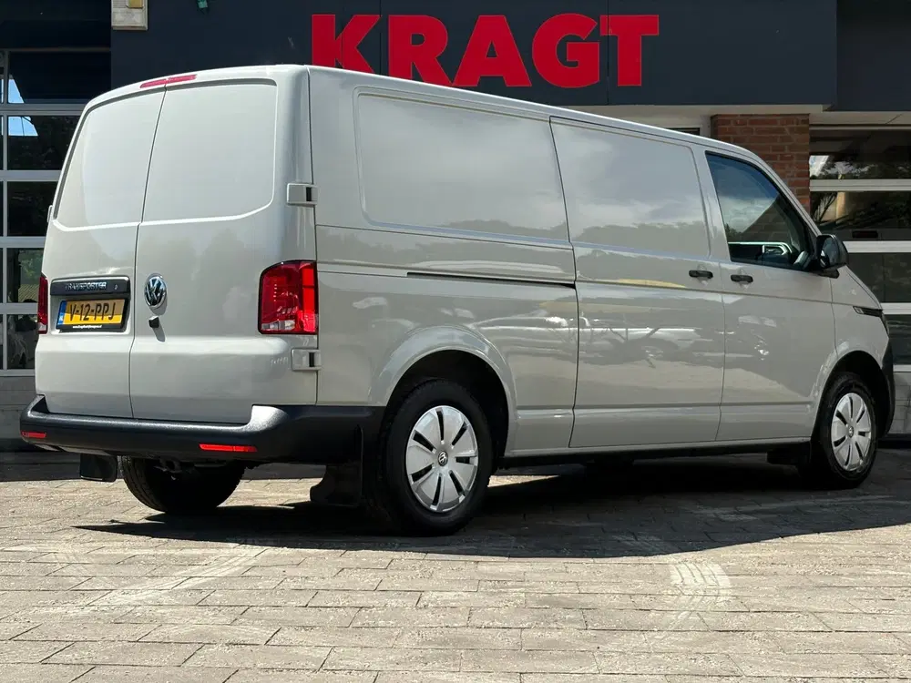Volkswagen Transporter 2.0 TDI L2H1 150PK uit 2024, foto 4