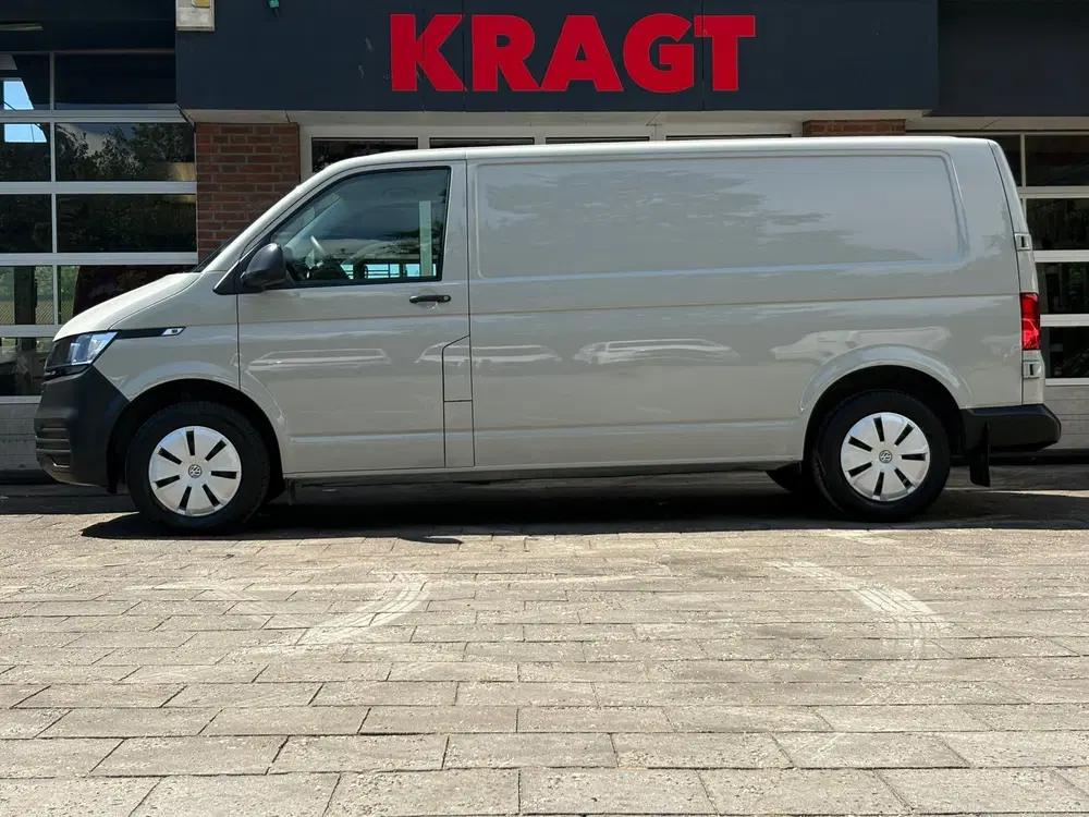 Volkswagen Transporter 2.0 TDI L2H1 150PK uit 2024, foto 5