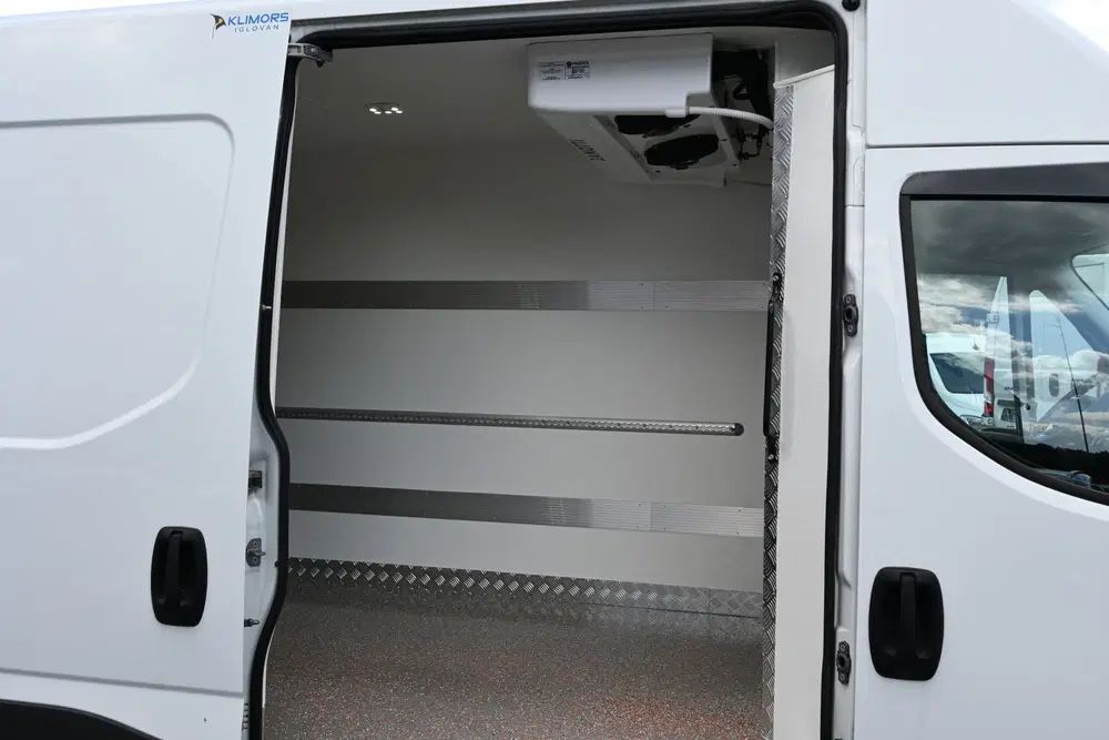 Iveco Daily 35S18 3.0 L4H2 Koel vries wagen Zanotti ko uit 2023, foto 13