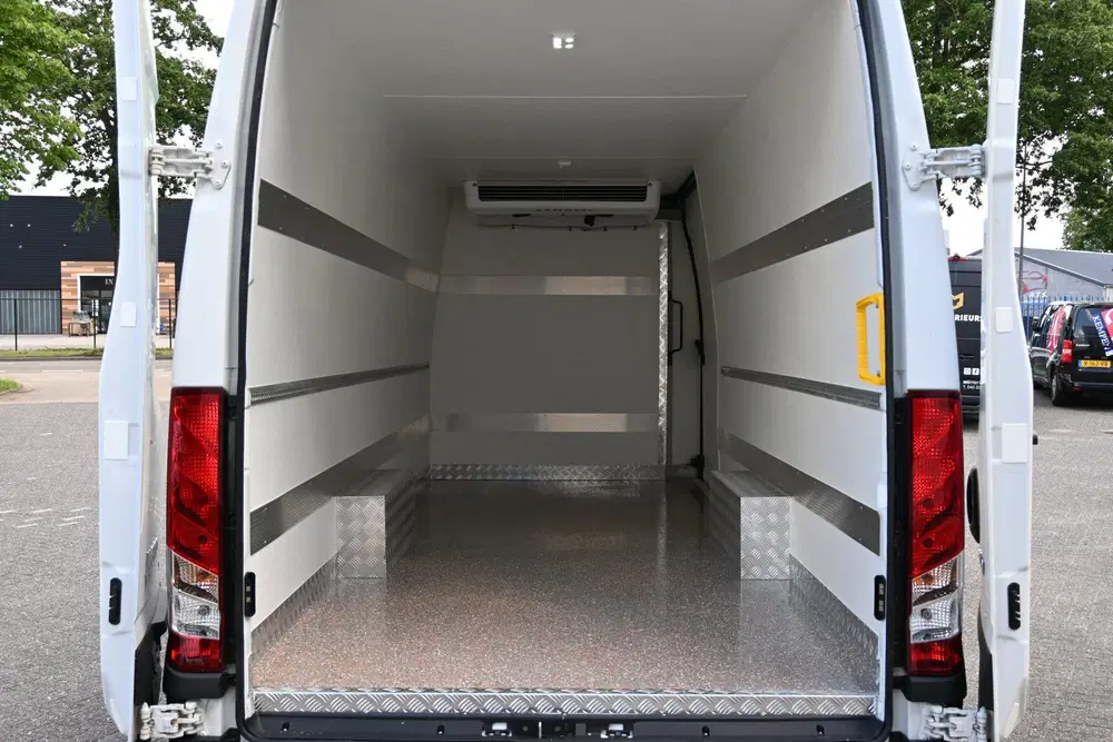 Iveco Daily 35S18 3.0 L4H2 Koel vries wagen Zanotti ko uit 2023, foto 3