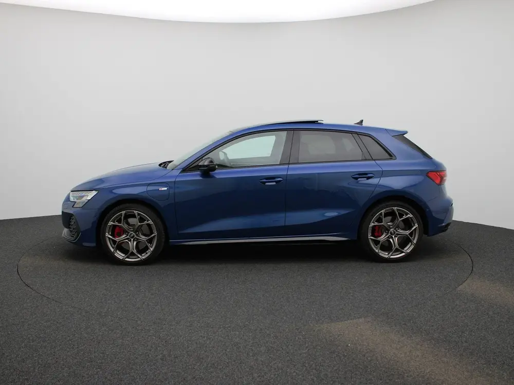 Audi A3 45 TFSI e S edition Competition 272 PK uit 2025, foto 4