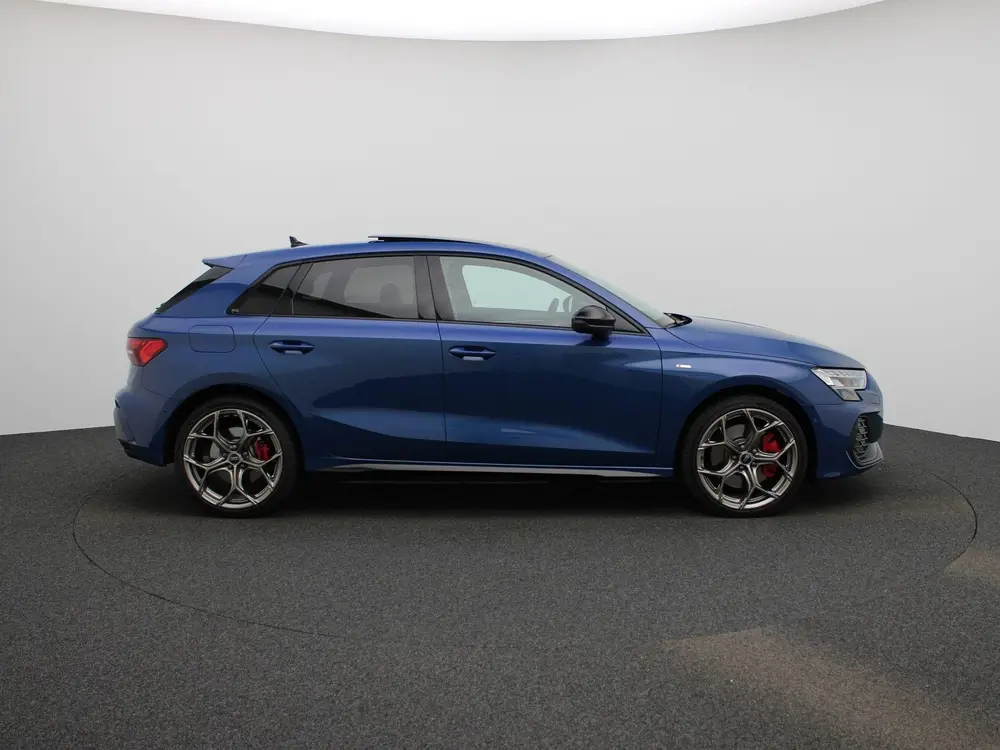 Audi A3 45 TFSI e S edition Competition 272 PK uit 2025, foto 6