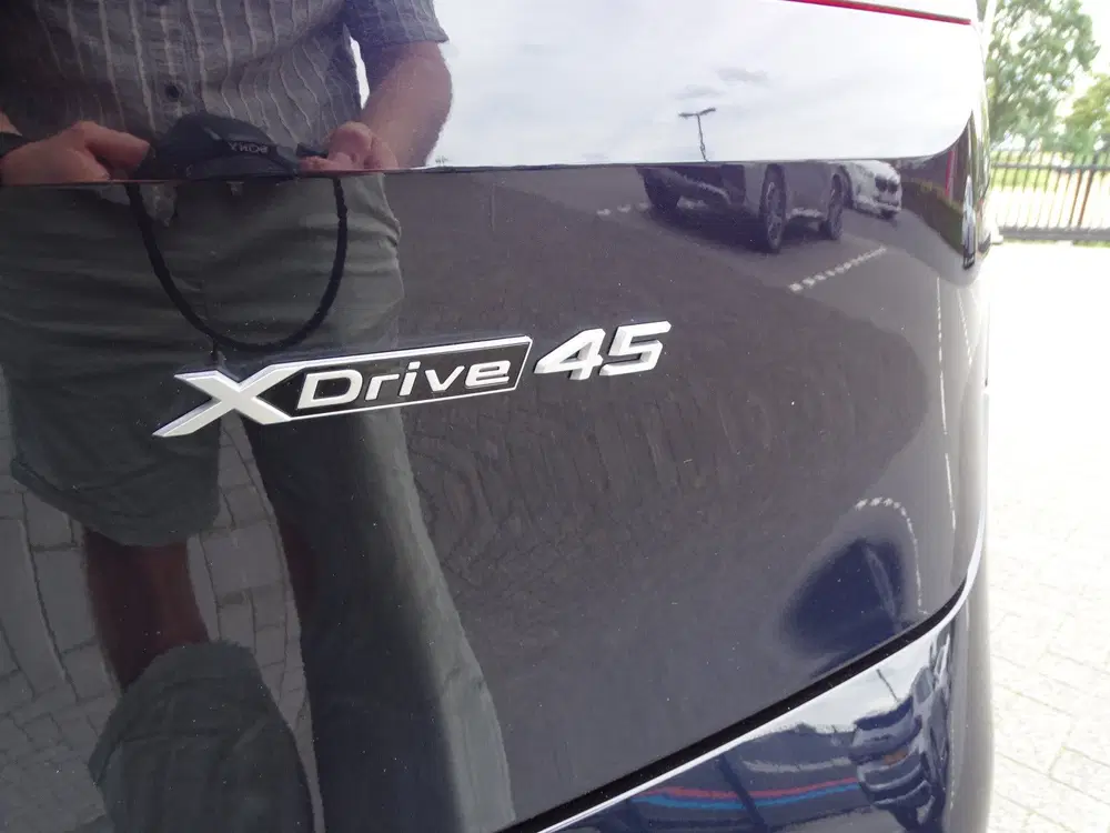 BMW iX xDrive45 Innovatiespakket Harman uit 2026, foto 20