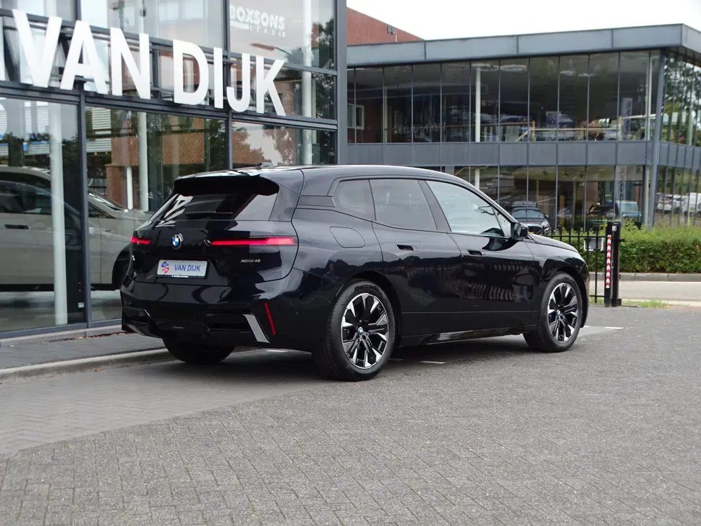 BMW iX xDrive45 Innovatiespakket Harman uit 2026, foto 6