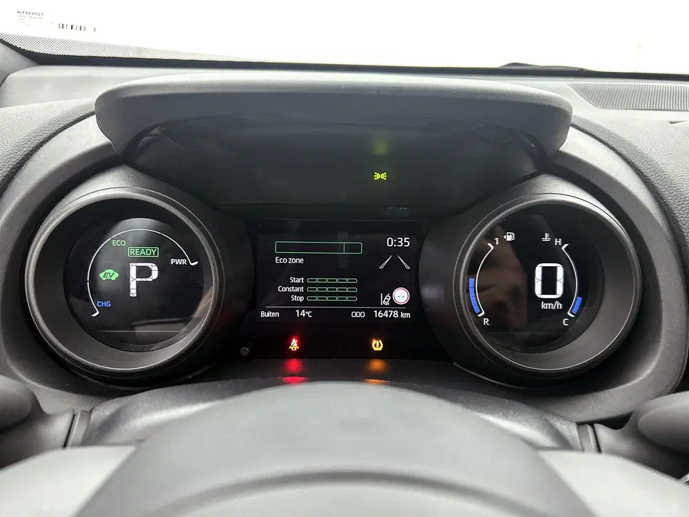 Toyota Yaris Cross 1.5 Hybrid Business Plus AWD uit 2024, foto 5