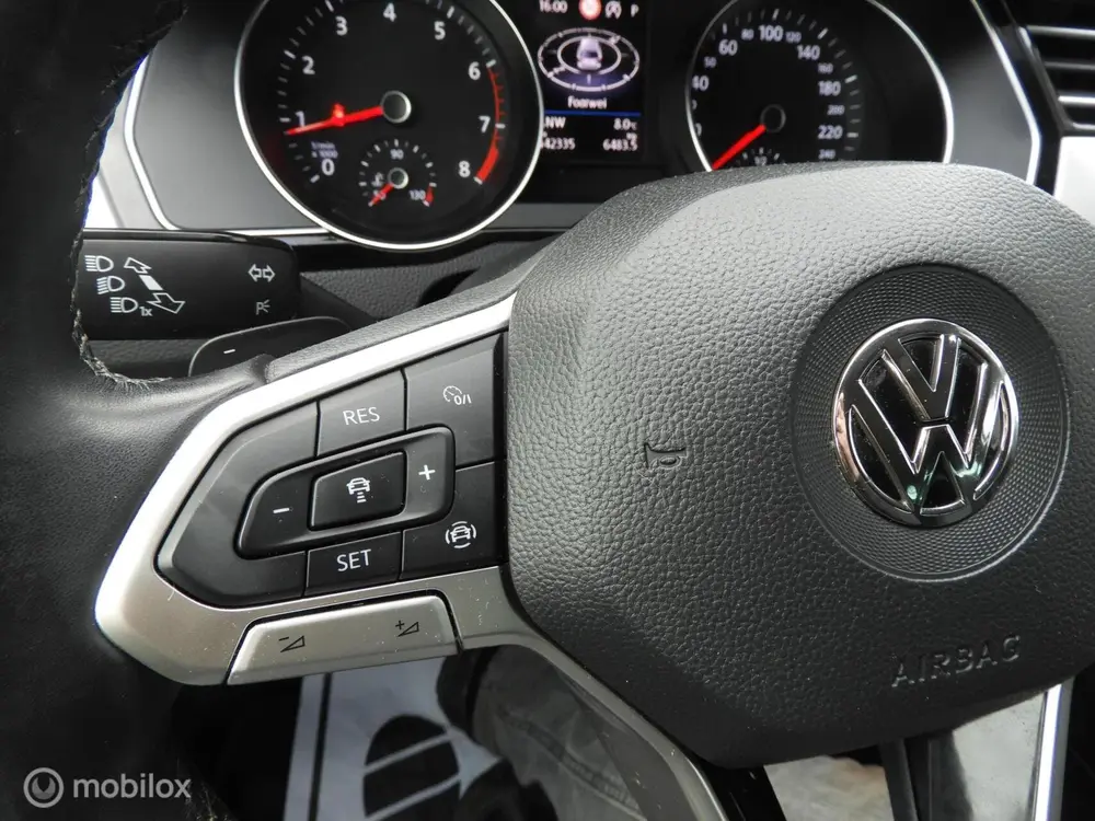 Volkswagen Passat Variant 1.5 TSI Business uit 2020, foto 13