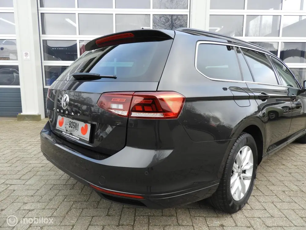 Volkswagen Passat Variant 1.5 TSI Business uit 2020, foto 7