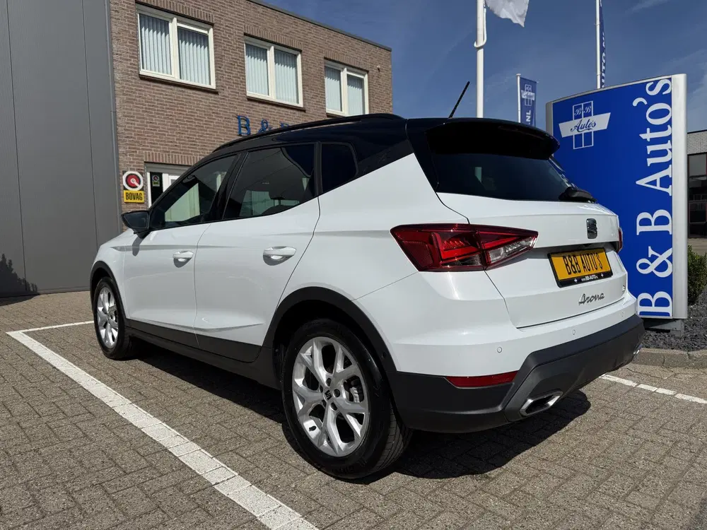 SEAT Arona 1.0 EcoTSI 116pk DSG FR Business Connect l uit 2025, foto 2