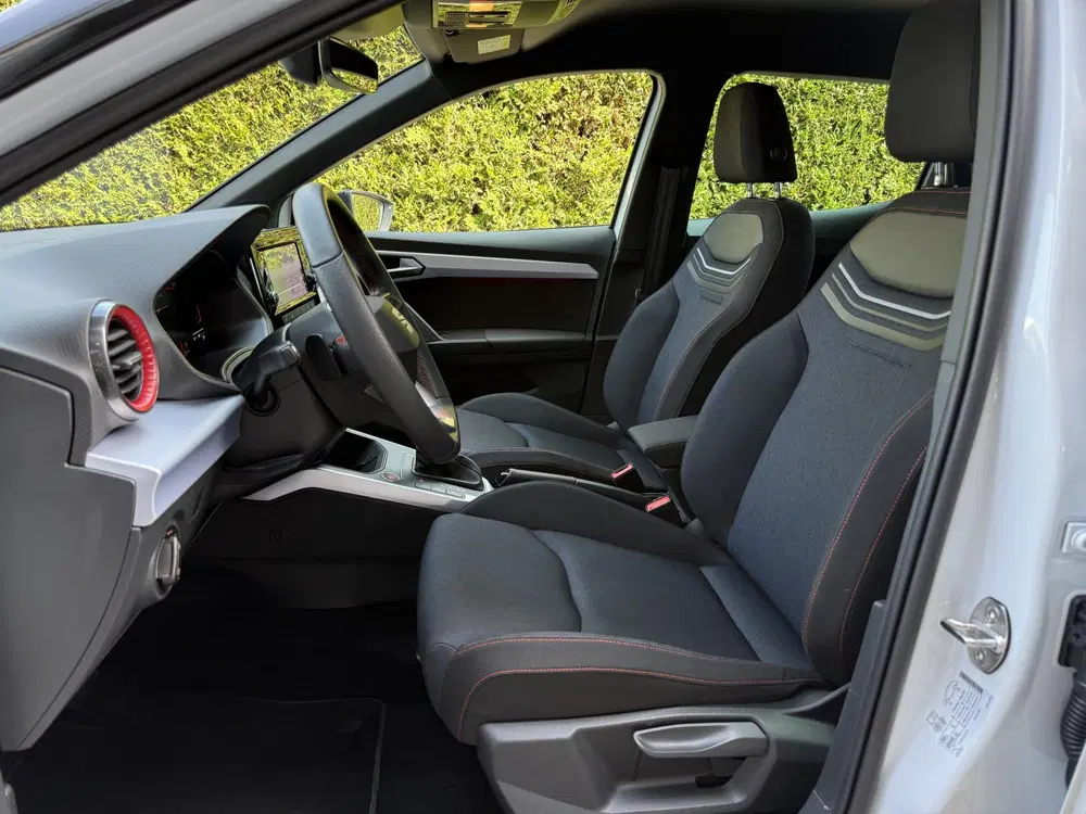 SEAT Arona 1.0 EcoTSI 116pk DSG FR Business Connect l uit 2025, foto 6