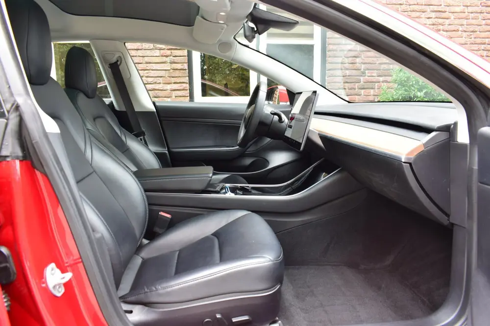 Tesla Model 3 Standard RWD Plus 60 kWh 85% SOH uit 2019, foto 10