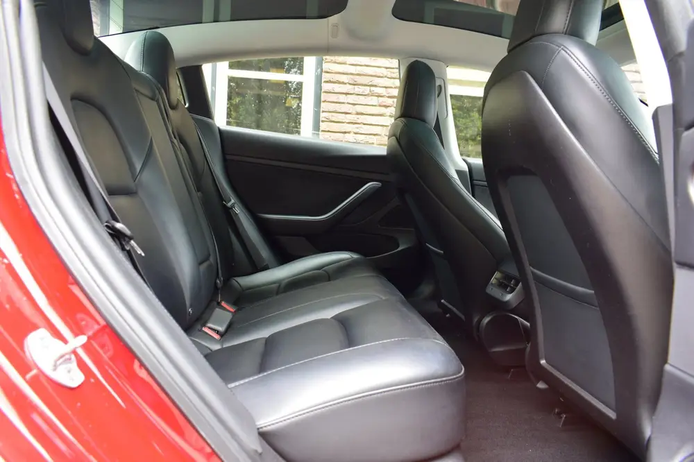 Tesla Model 3 Standard RWD Plus 60 kWh 85% SOH uit 2019, foto 11