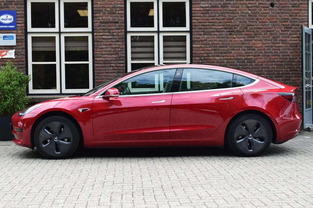 Tesla Model 3 Standard RWD Plus 60 kWh 85% SOH uit 2019, foto 2