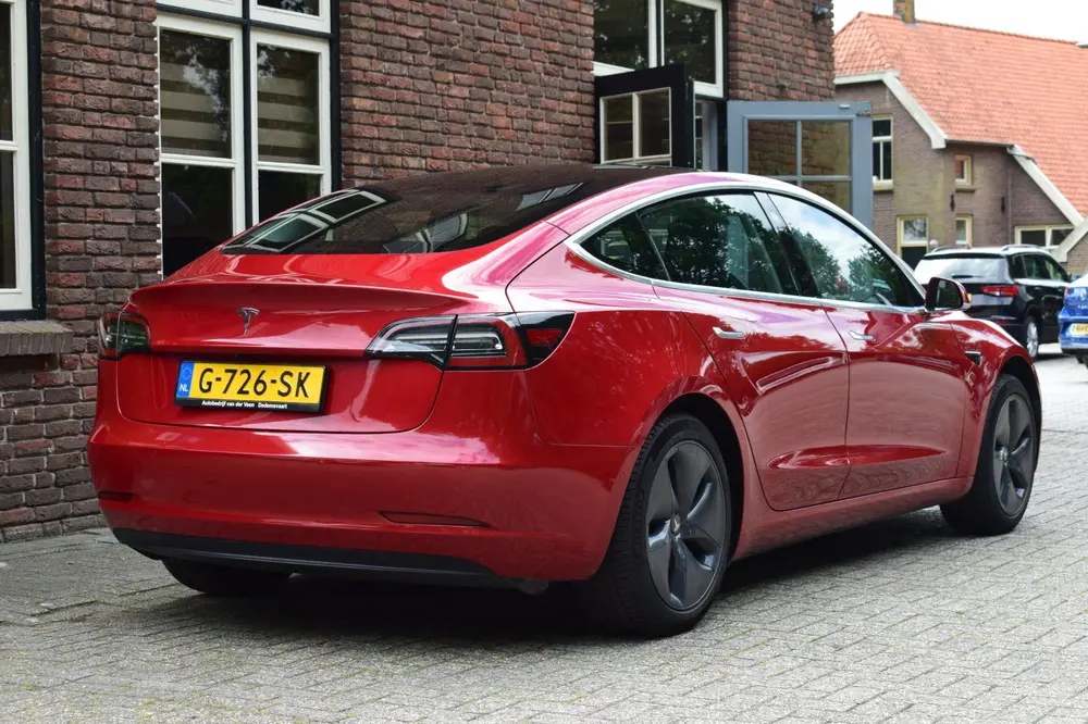 Tesla Model 3 Standard RWD Plus 60 kWh 85% SOH uit 2019, foto 5