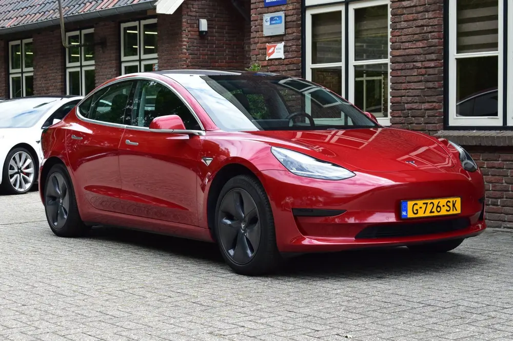 Tesla Model 3 Standard RWD Plus 60 kWh 85% SOH uit 2019, foto 7