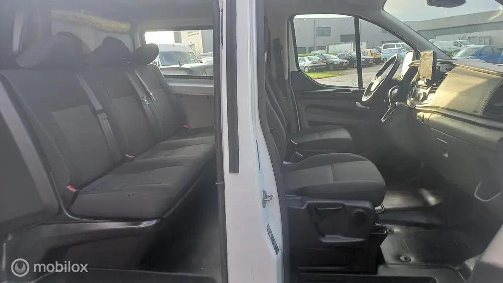 Ford Transit Custom 320 2.0 TDCI L2H1 Trend DC uit 2021, foto 11